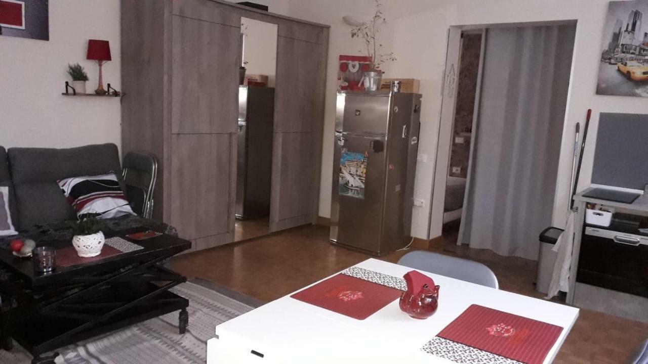 Les Violettes Apartment Menton Luaran gambar